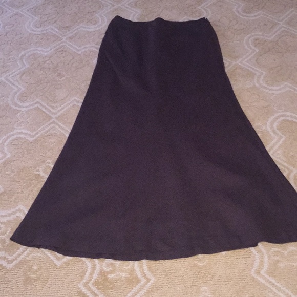 Chocolate brown full long skirt - Picture 3 of 3